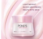 POND's Bright Beauty Niasorcinol Light Cream With UV Filter (Pack of 1) (50 g) - Image 2
